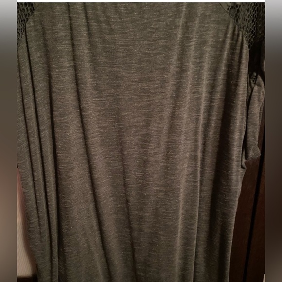 Ava & Viv Women Top 3X Gray Blouse Lace Crew Neck Short Sleeve - Picture 7 of 7